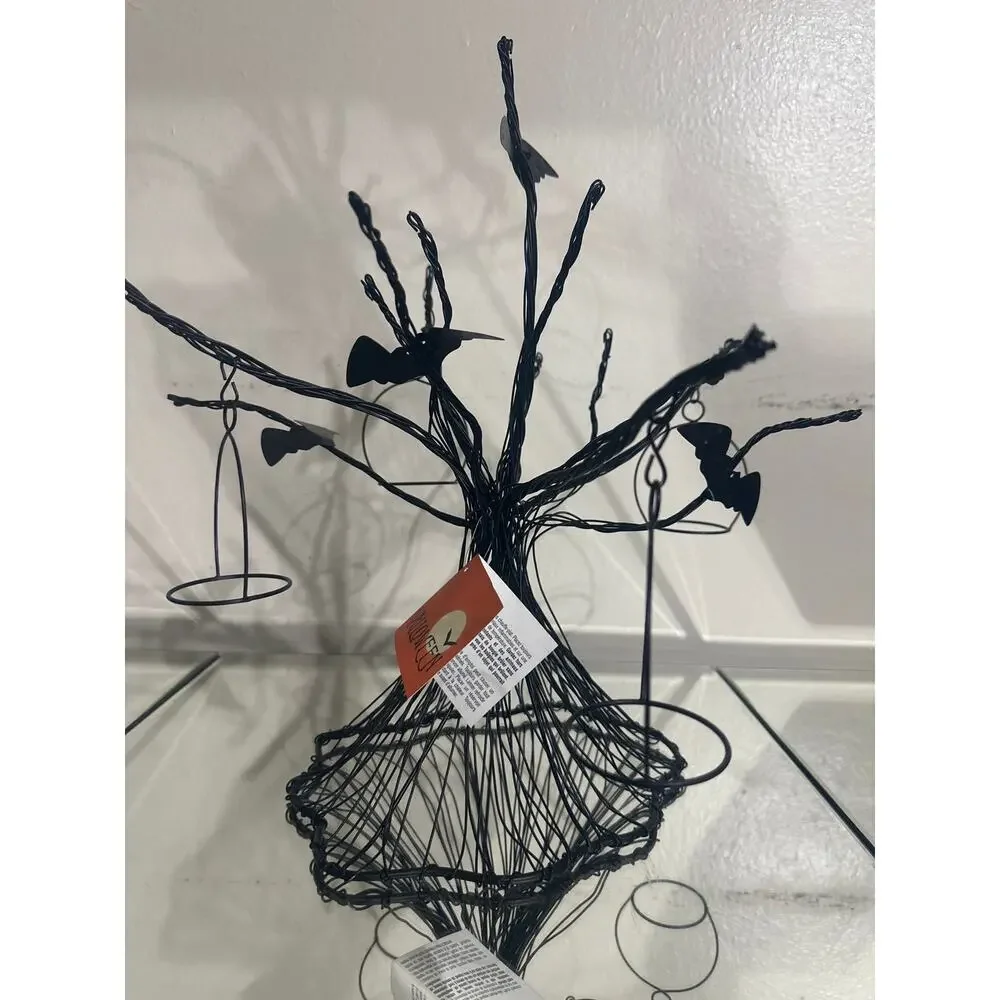 Holloween candle holder tree. Black Metal Bendable Tree With Bats 15” NWT